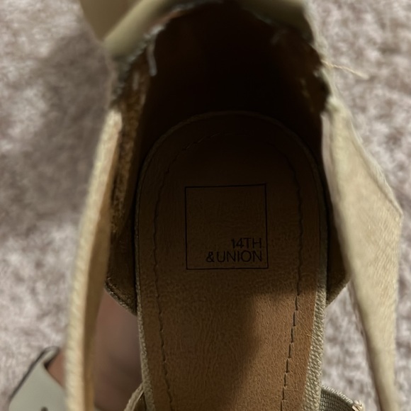 14th and union wedge sandals - Picture 4 of 4